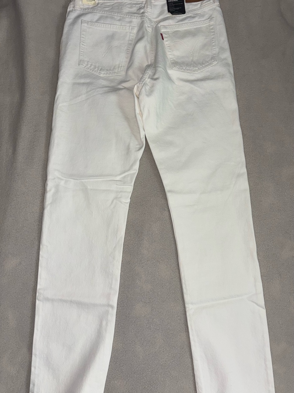 NWT Levi's Women’s White 501 Straight Leg Jeans-30x32 - Picture 5 of 9